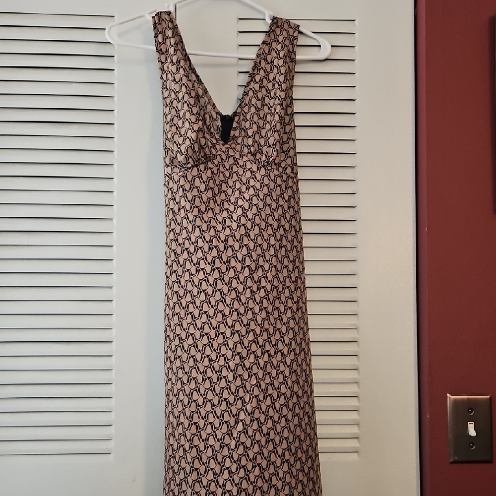 Elegant Black and Cream Patterned Dress
